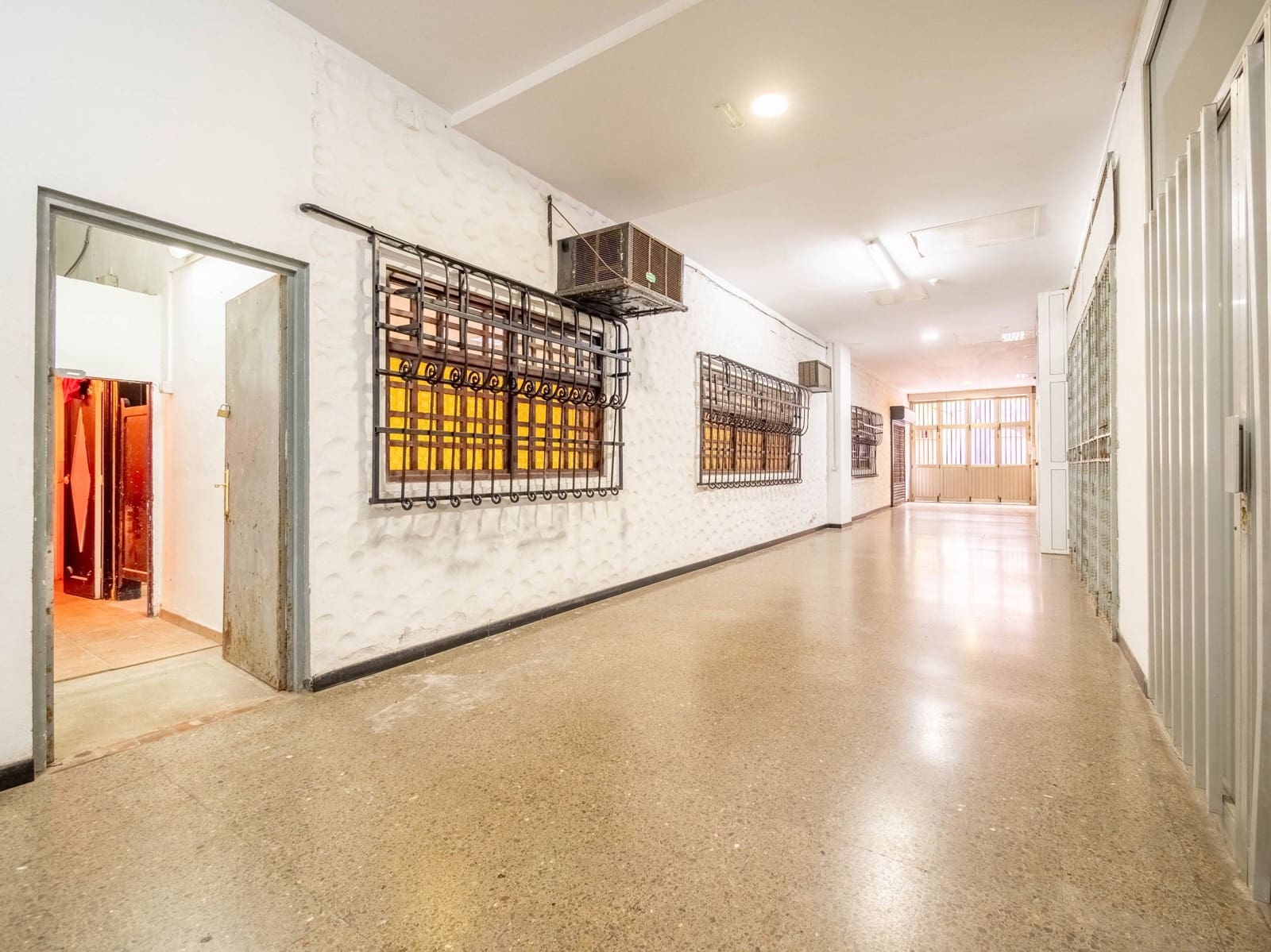 Business for sale in Las Palmas de Gran Canaria - € 200,000 (Ref: 8806259)