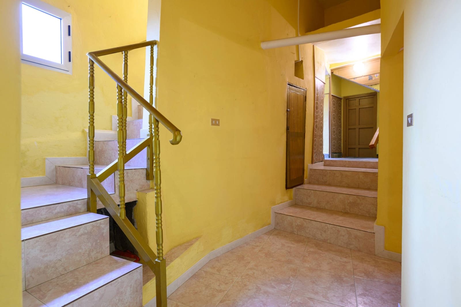 6 soveværelse Villa til salg i Firgas - € 275.000 (Ref: 8851945)