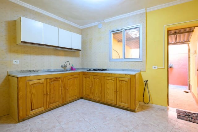 6 chambre Villa/Maison à vendre à Firgas - 275 000 € (Ref: 8851945)