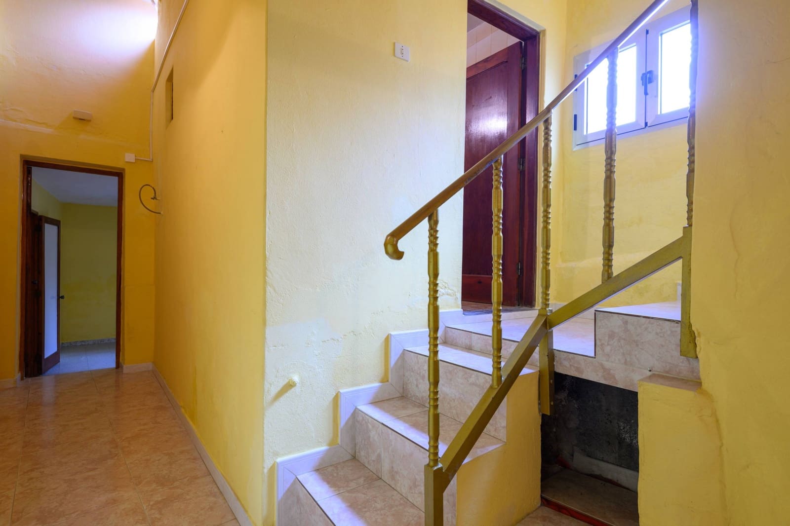 6 bedroom Villa for sale in Firgas - € 275,000 (Ref: 8851945)