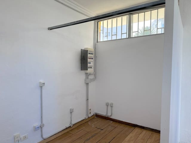 Commercial for rent in Puerto de la Cruz - € 500 (Ref: 8857128)