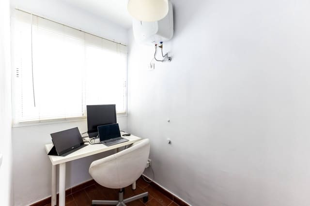 2 soverom Penthouse til salgs i Jinámar, Telde med garasje - € 172 000 (Ref: 8874497)