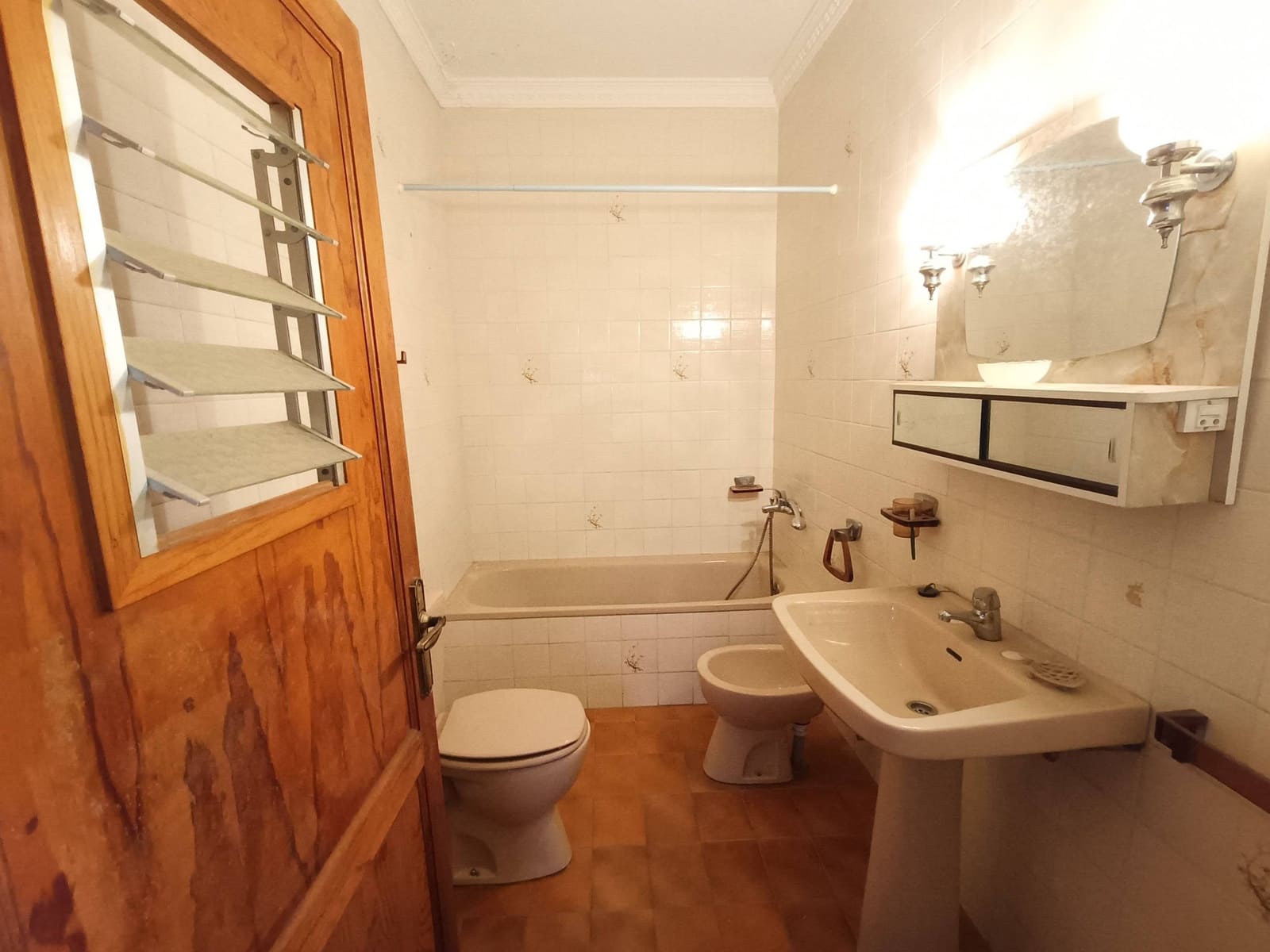 8 sypialnia Dom na sprzedaż w San Bartolome de Tirajana - 197 000 € (Ref: 8881803)