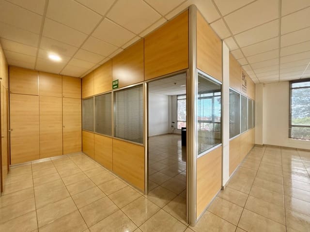 Erhverv til salg i La Orotava - € 215.000 (Ref: 8881804)