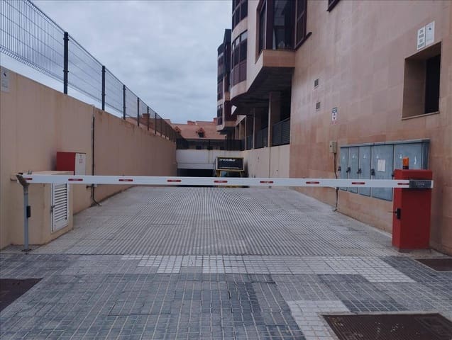 Garage te koop in Siete Palmas, Las Palmas de Gran Canaria - € 13.100 (Ref: 8886075)