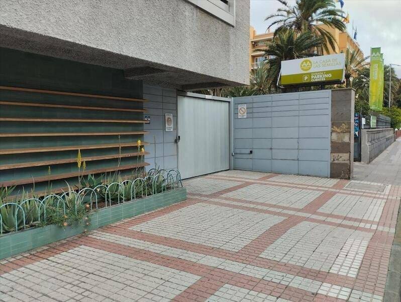Garage til salg i Las Palmas de Gran Canaria - € 15.000 (Ref: 8886077)