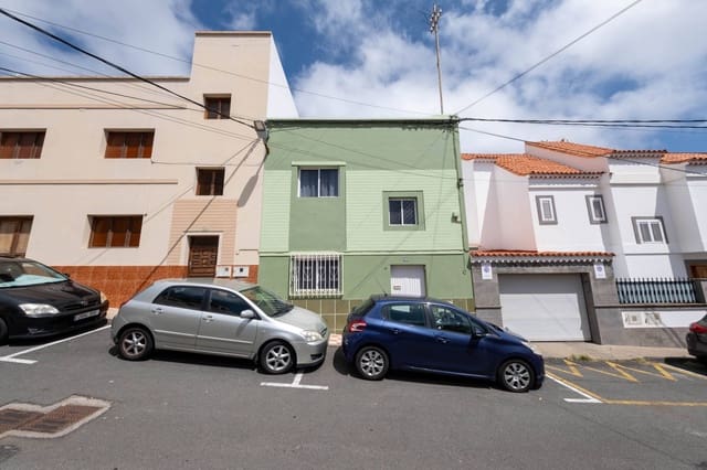3 soveværelse Rækkehus til salg i Arucas - € 180.000 (Ref: 8886078)