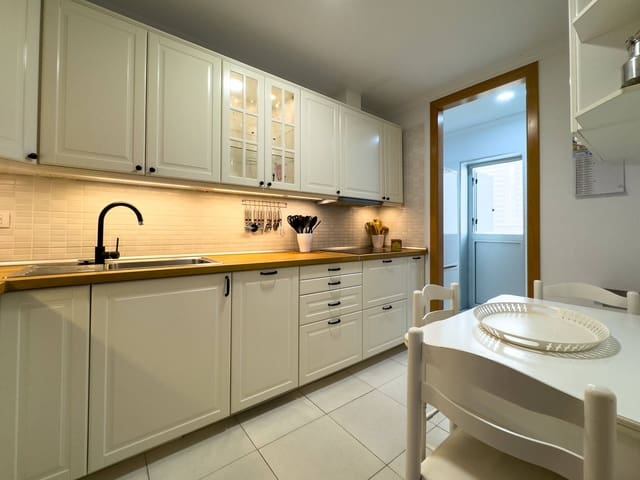1 soveværelse Lejlighed til salg i San Sebastian, Santa Cruz de Tenerife med garage - € 215.000 (Ref: 8892936)