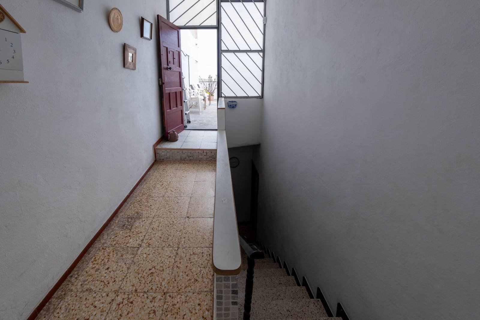 8 quarto Comercial para venda em Las Palmas de Gran Canaria - 345 000 € (Ref: 8892940)