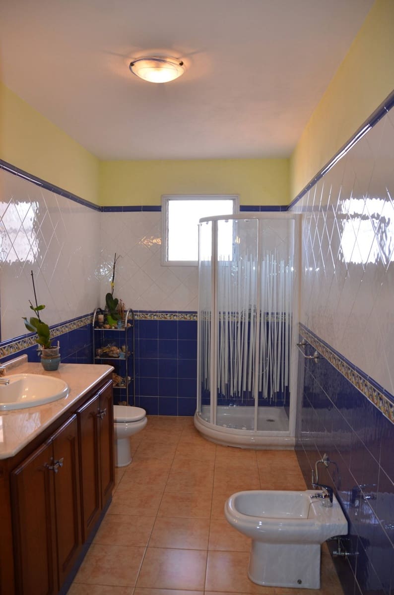 4 soveværelse Finca/Landehus til salg i Santa Ursula med garage - € 544.500 (Ref: 8900121)