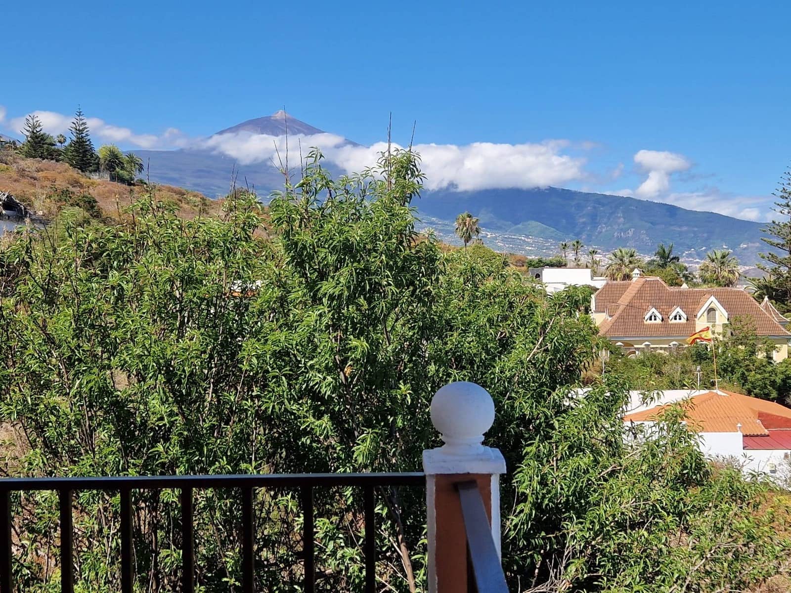 4 soveværelse Finca/Landehus til salg i Santa Ursula med garage - € 544.500 (Ref: 8900121)