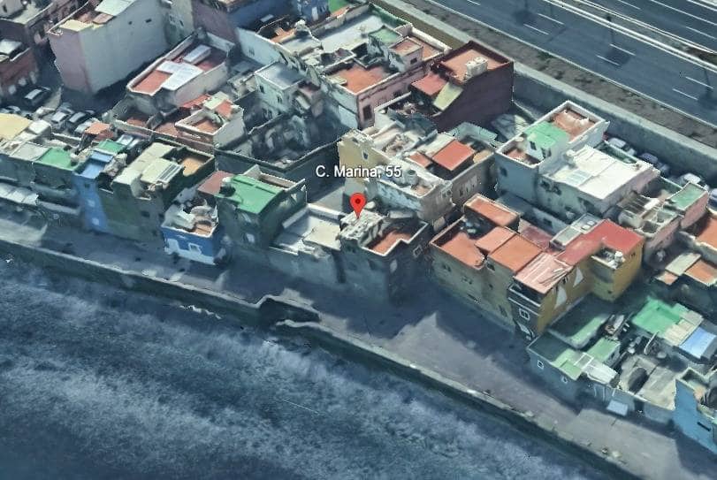 4 quarto Moradia para venda em Las Palmas de Gran Canaria - 200 000 € (Ref: 8907435)