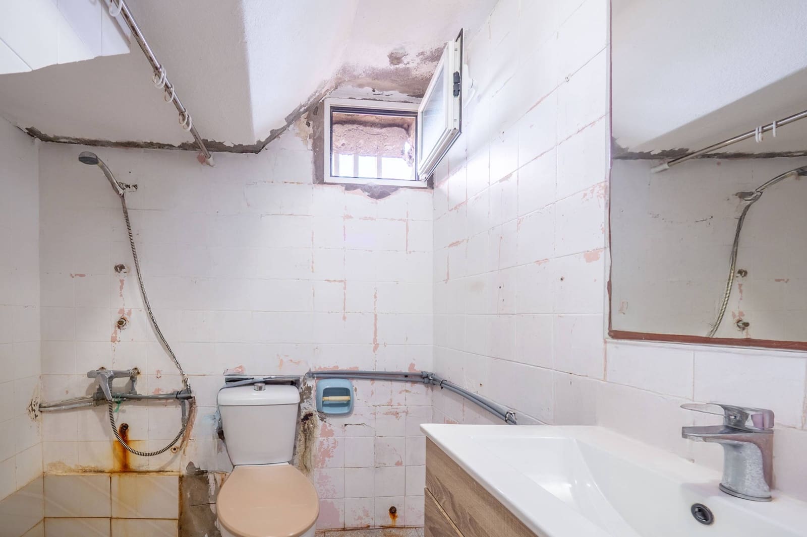 4 quarto Moradia para venda em Las Palmas de Gran Canaria - 200 000 € (Ref: 8907435)