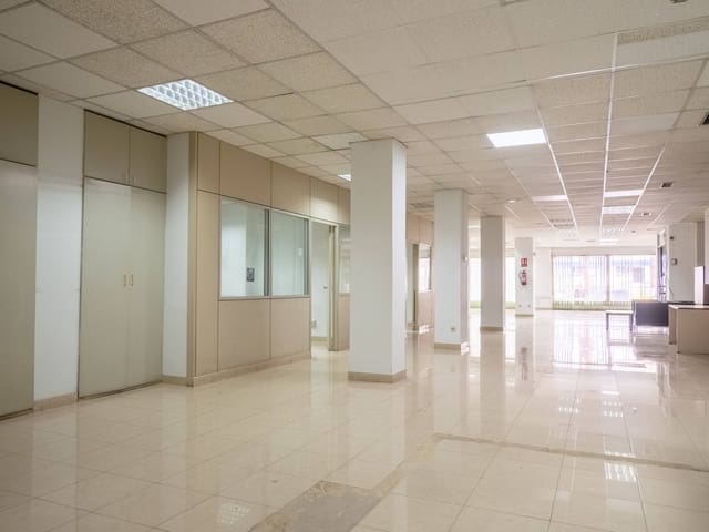 Commercieel te koop in Arenales - Lugo - Avda. Marítima, Las Palmas de Gran Canaria met garage - € 1.300.000 (Ref: 8911025)