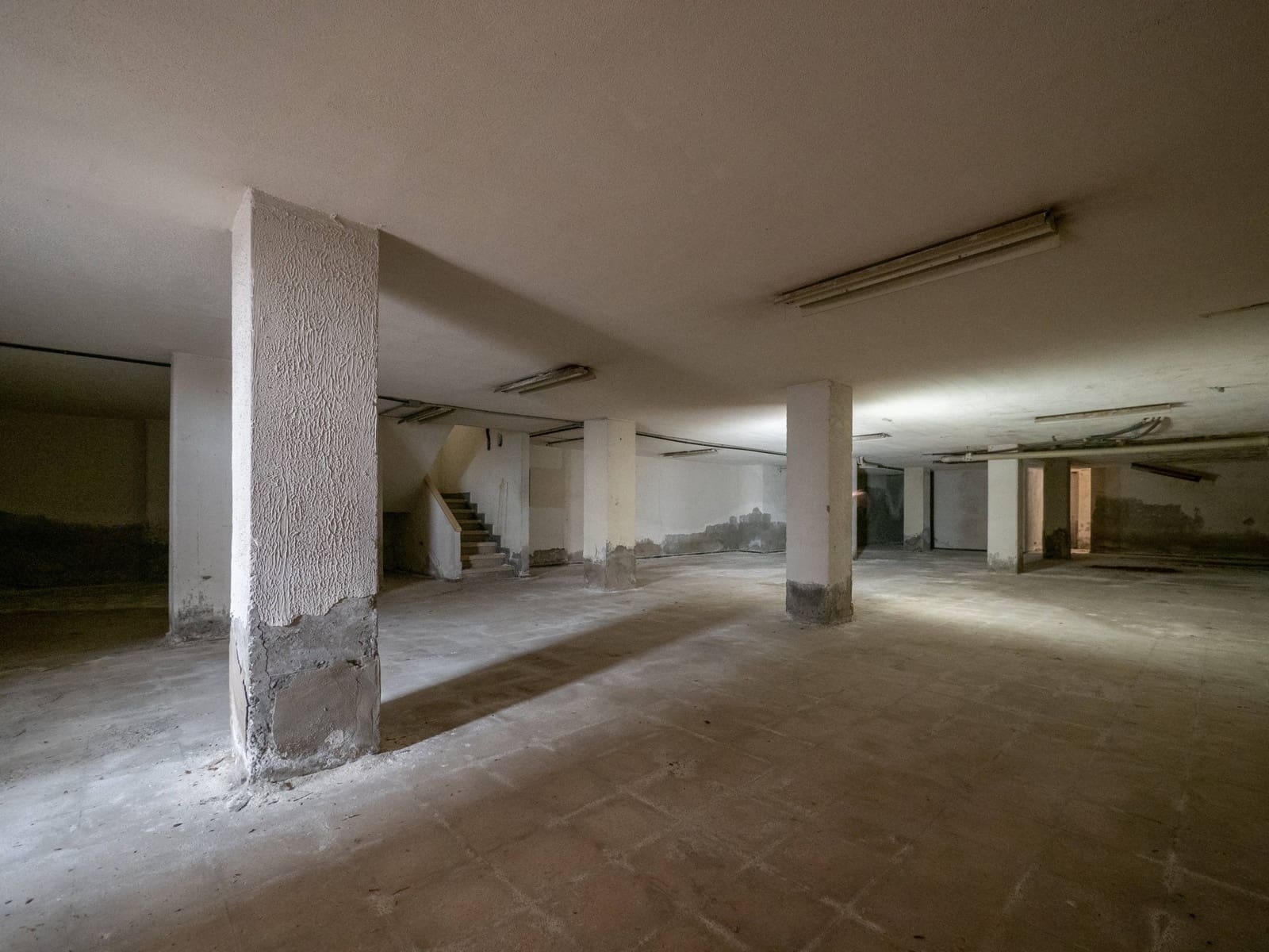 Kaupallinen myytävänä paikassa Las Palmas de Gran Canaria mukana 
autotalli - 1 300 000 € (Ref: 8911025)