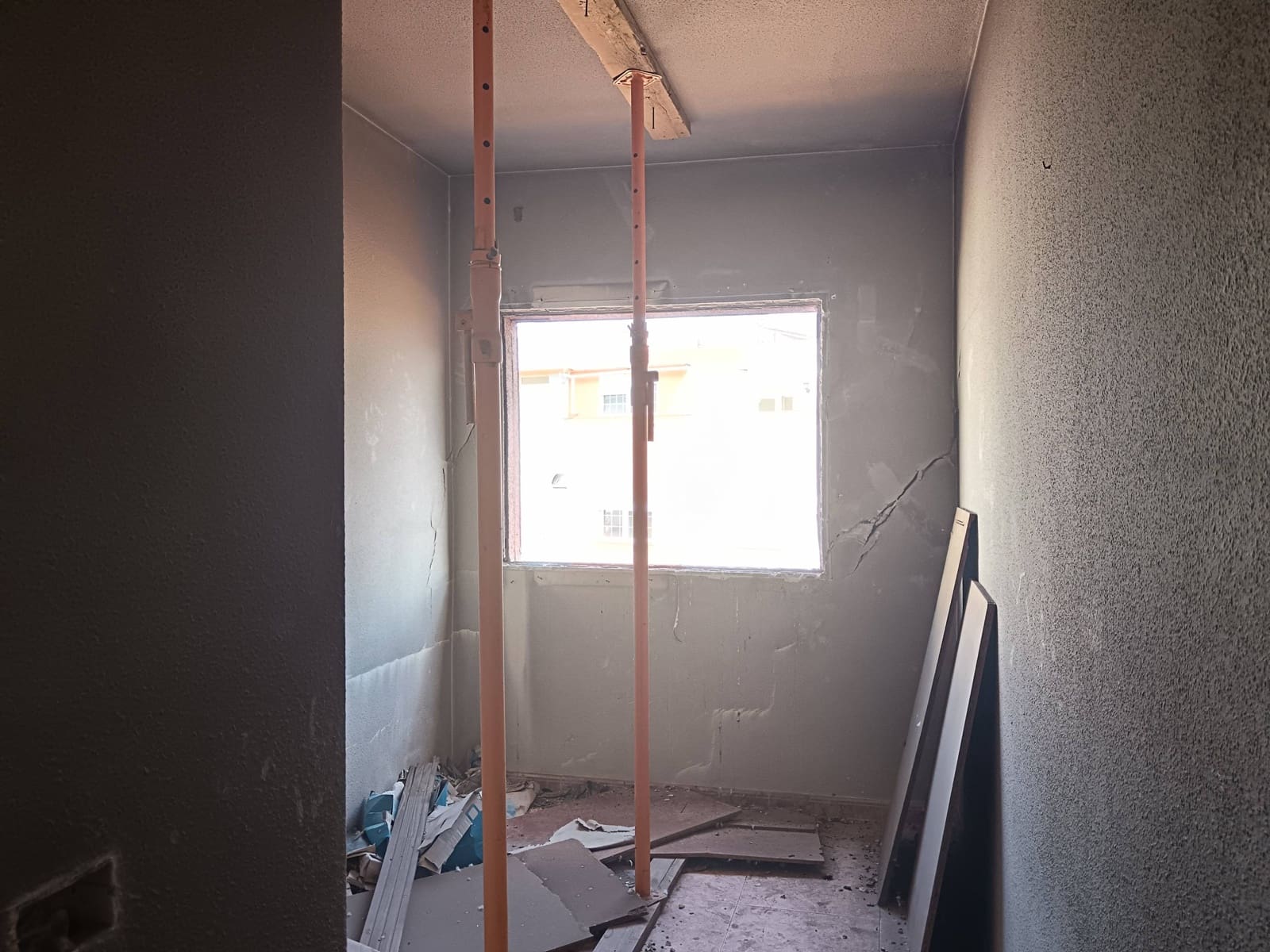 4 soveværelse Rækkehus til salg i Santa Cruz de Tenerife med garage - € 109.000 (Ref: 8913099)