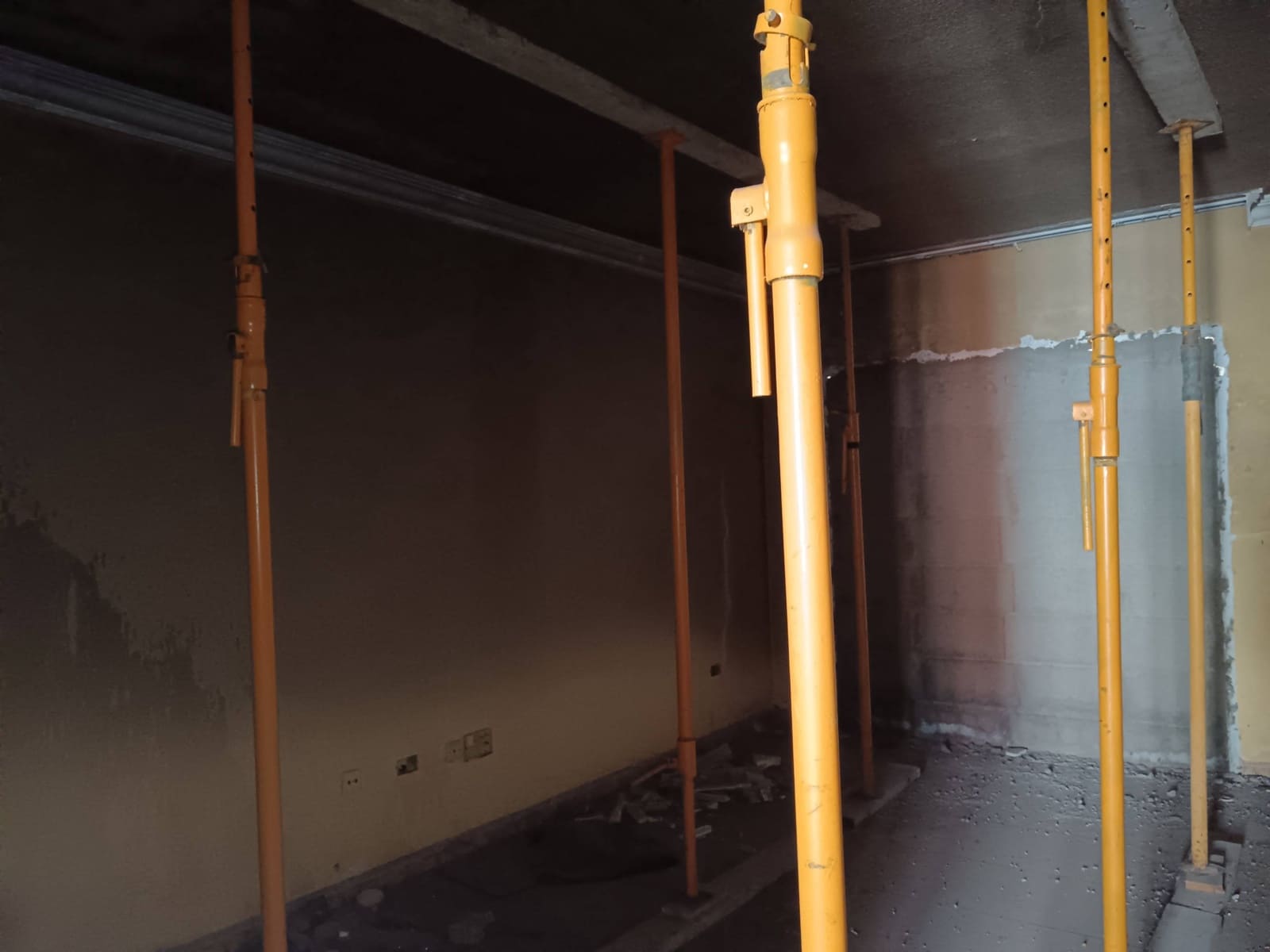 4 soveværelse Rækkehus til salg i Santa Cruz de Tenerife med garage - € 109.000 (Ref: 8913099)