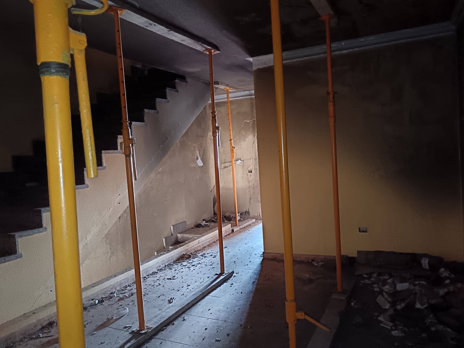 4 soveværelse Rækkehus til salg i Santa Cruz de Tenerife med garage - € 109.000 (Ref: 8913099)