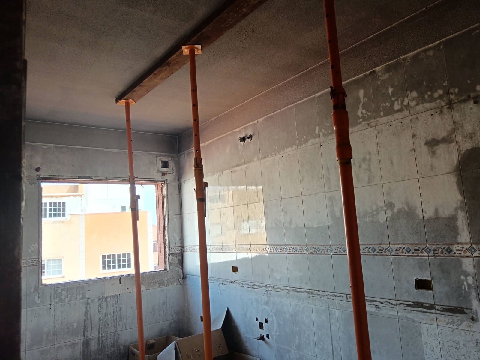 4 soveværelse Rækkehus til salg i Santa Cruz de Tenerife med garage - € 109.000 (Ref: 8913099)