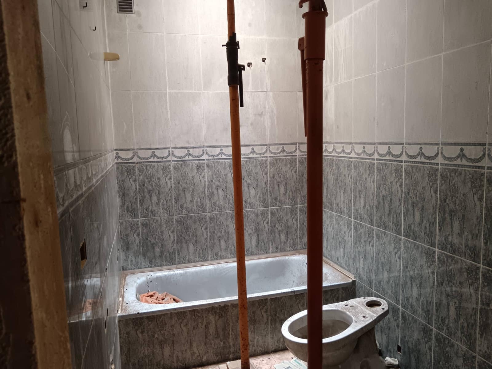 4 soveværelse Rækkehus til salg i Santa Cruz de Tenerife med garage - € 109.000 (Ref: 8913099)