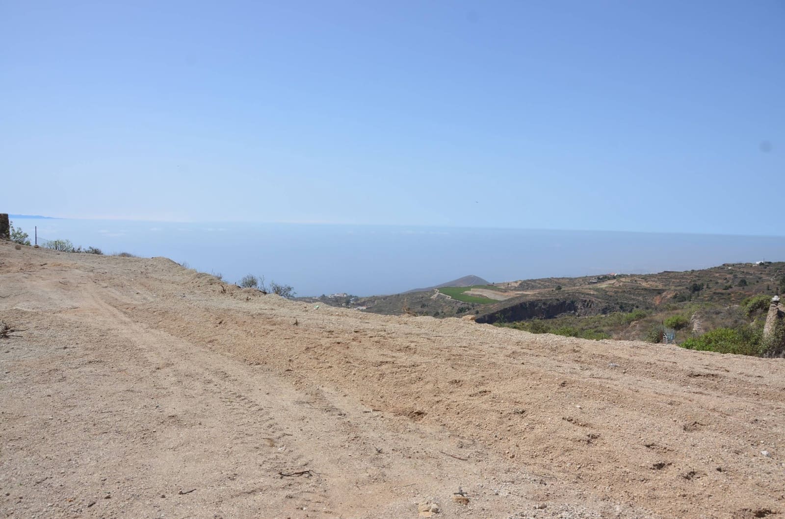 Grunde uden byggetilladelser til salg i Guimar - € 99.800 (Ref: 8917909)