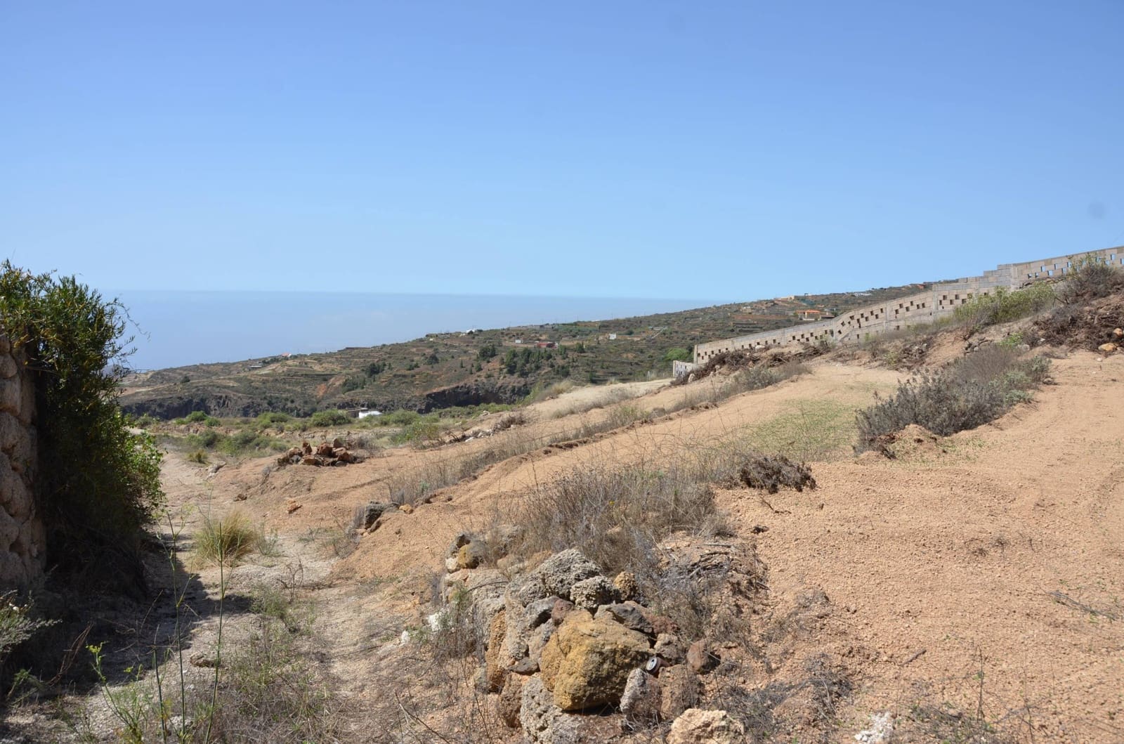 Grunde uden byggetilladelser til salg i Guimar - € 99.800 (Ref: 8917909)