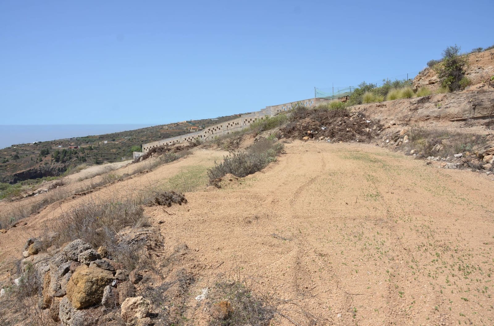 Grunde uden byggetilladelser til salg i Guimar - € 99.800 (Ref: 8917909)