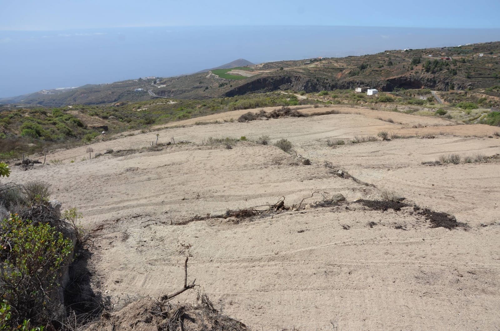 Grunde uden byggetilladelser til salg i Guimar - € 99.800 (Ref: 8917909)