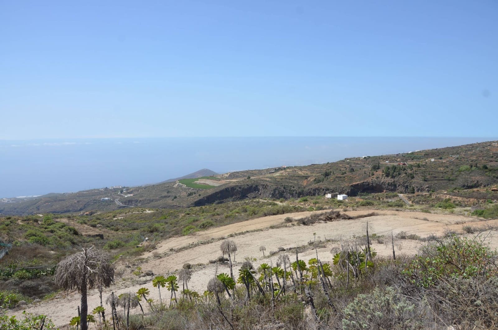 Grunde uden byggetilladelser til salg i Guimar - € 99.800 (Ref: 8917909)