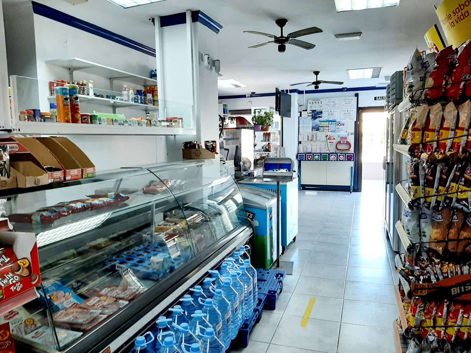 Commercieel te koop in Las Palmas de Gran Canaria - € 79.000 (Ref: 8937065)