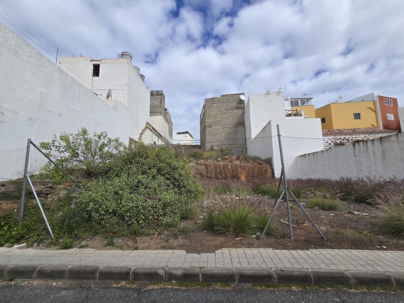 Bouwgrond te koop in Las Palmas de Gran Canaria - € 90.000 (Ref: 8948953)