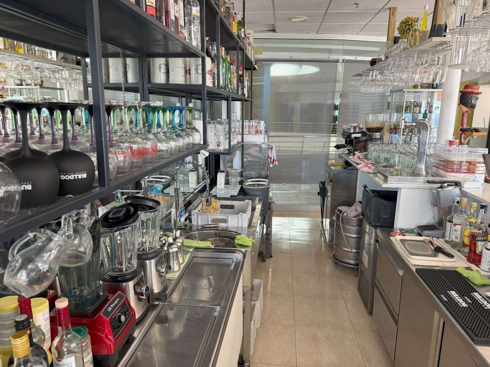 Kaupallinen vuokrattavana paikassa San Bartolome de Tirajana - 2 132 € (Ref: 8950692)