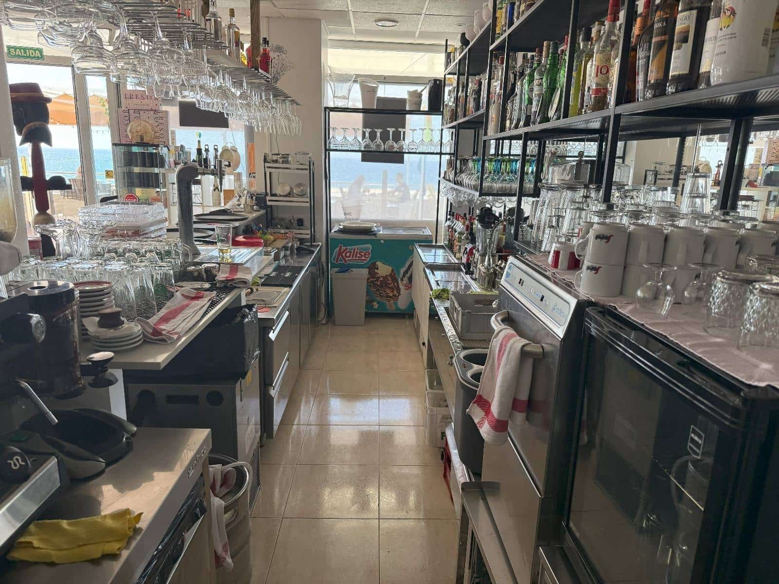 Kaupallinen vuokrattavana paikassa San Bartolome de Tirajana - 2 132 € (Ref: 8950692)