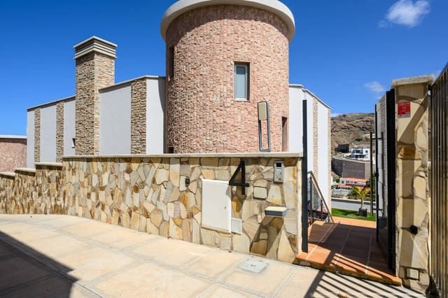 4 soveværelse Villa til salg i Mogán med swimmingpool garage - € 949.000 (Ref: 8972454)