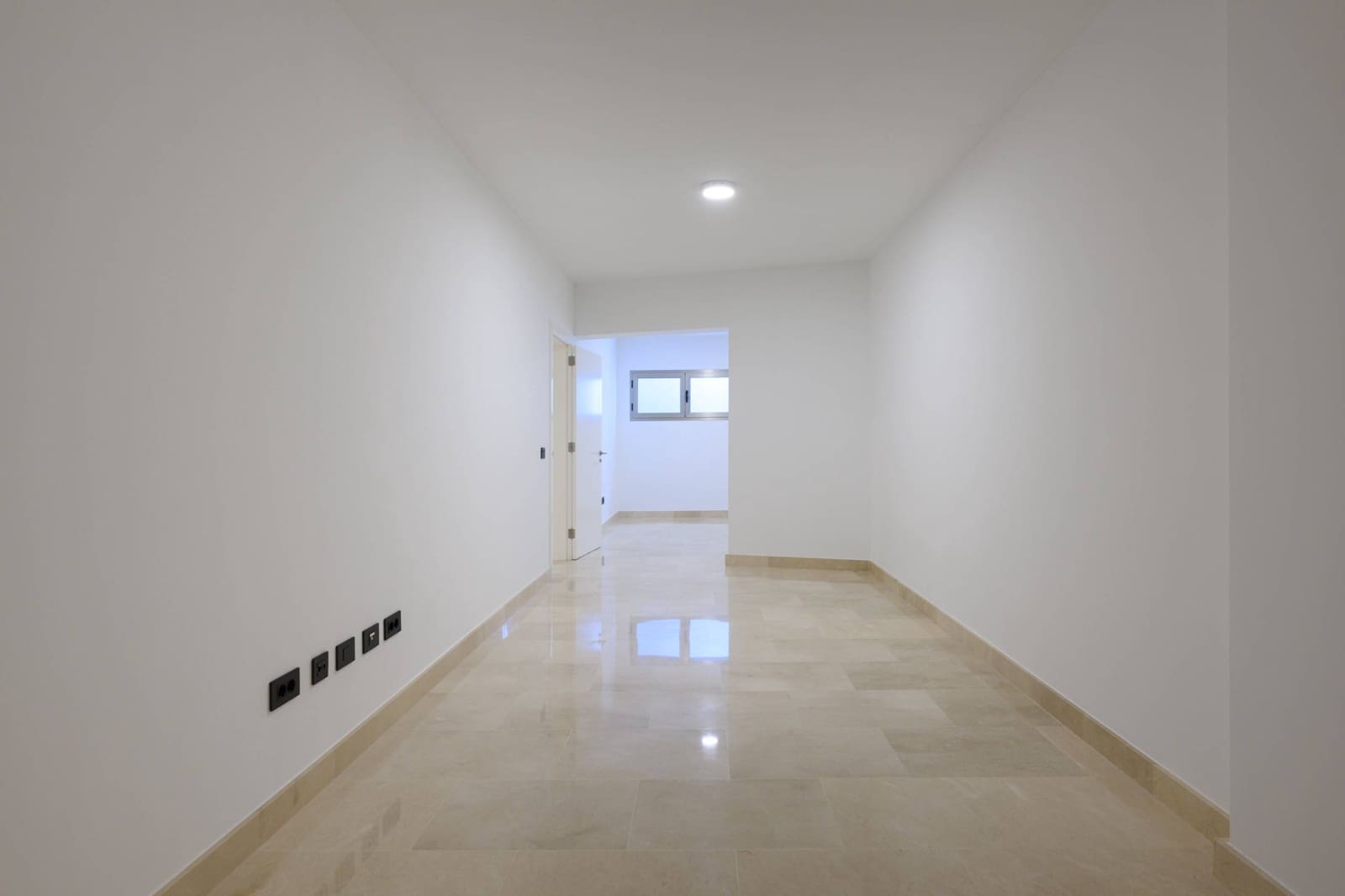 4 bedroom Villa for sale in Mogan with pool garage - € 949,000 (Ref: 8972454)