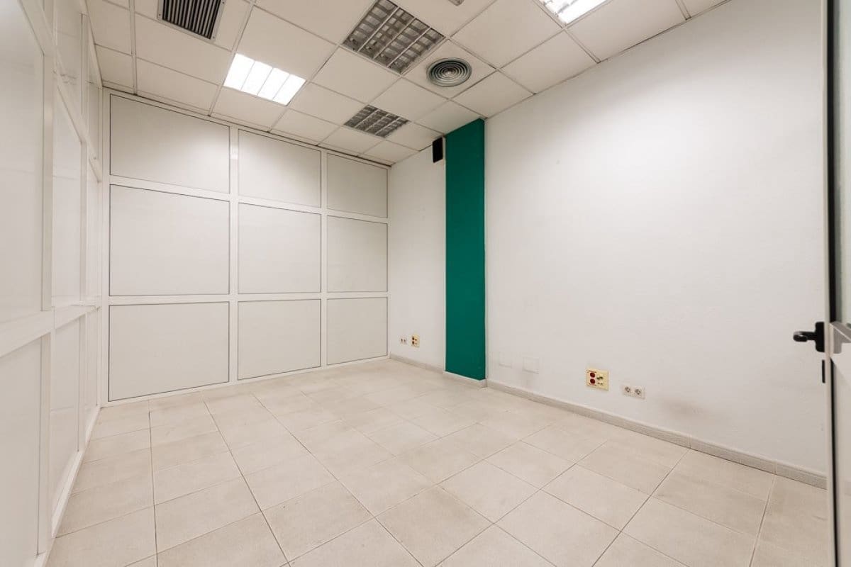 Biuro na sprzedaż w Las Palmas de Gran Canaria - 250 000 € (Ref: 8999628)