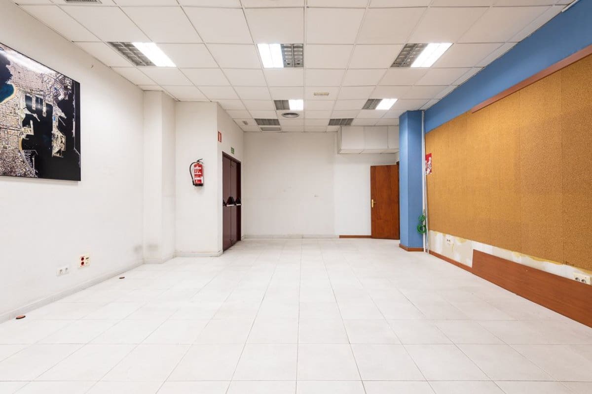 Biuro na sprzedaż w Las Palmas de Gran Canaria - 250 000 € (Ref: 8999628)