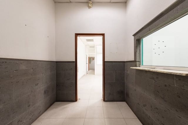 Kontor til salg i Ciudad Jardín, Las Palmas de Gran Canaria - € 250.000 (Ref: 8999628)