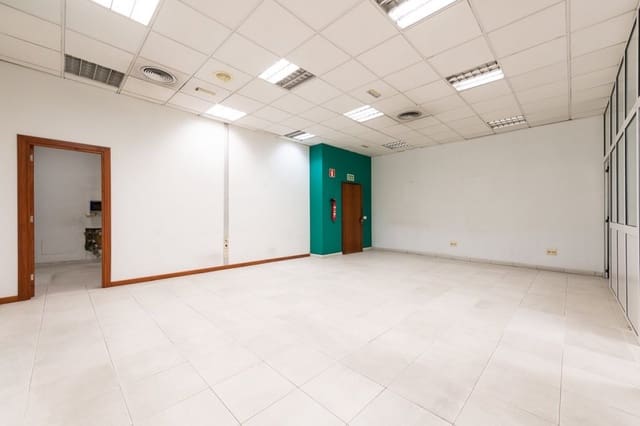 Kontor til salg i Ciudad Jardín, Las Palmas de Gran Canaria - € 250.000 (Ref: 8999628)
