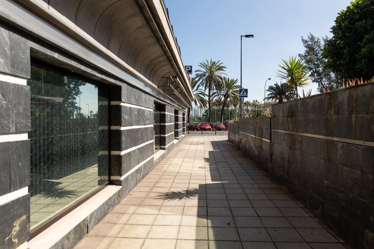 Biuro na sprzedaż w Las Palmas de Gran Canaria - 250 000 € (Ref: 8999628)