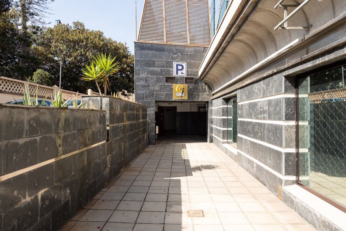 Biuro na sprzedaż w Las Palmas de Gran Canaria - 250 000 € (Ref: 8999628)