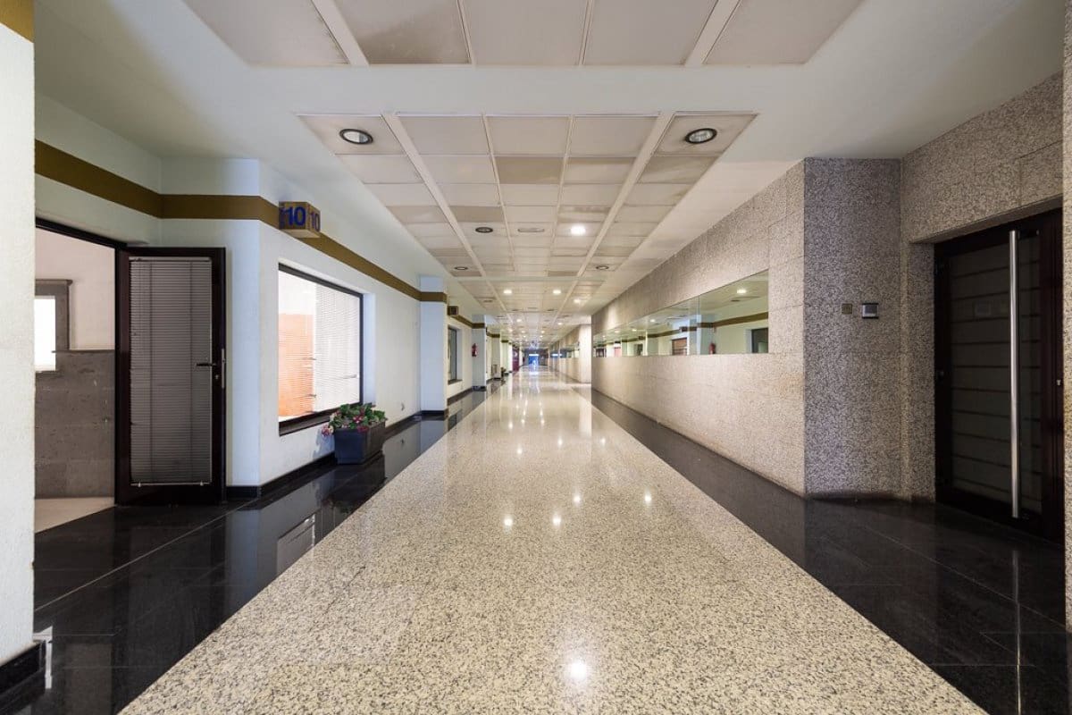 Biuro na sprzedaż w Las Palmas de Gran Canaria - 250 000 € (Ref: 8999628)