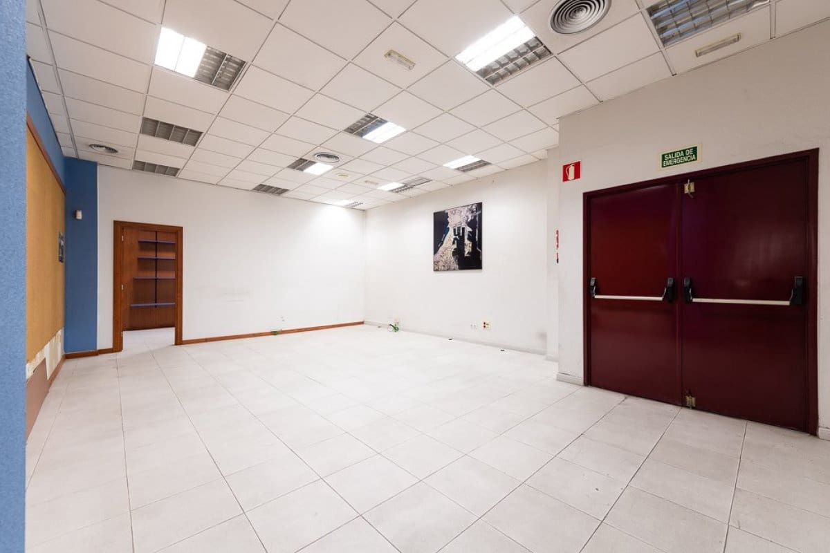 Biuro na sprzedaż w Las Palmas de Gran Canaria - 250 000 € (Ref: 8999628)