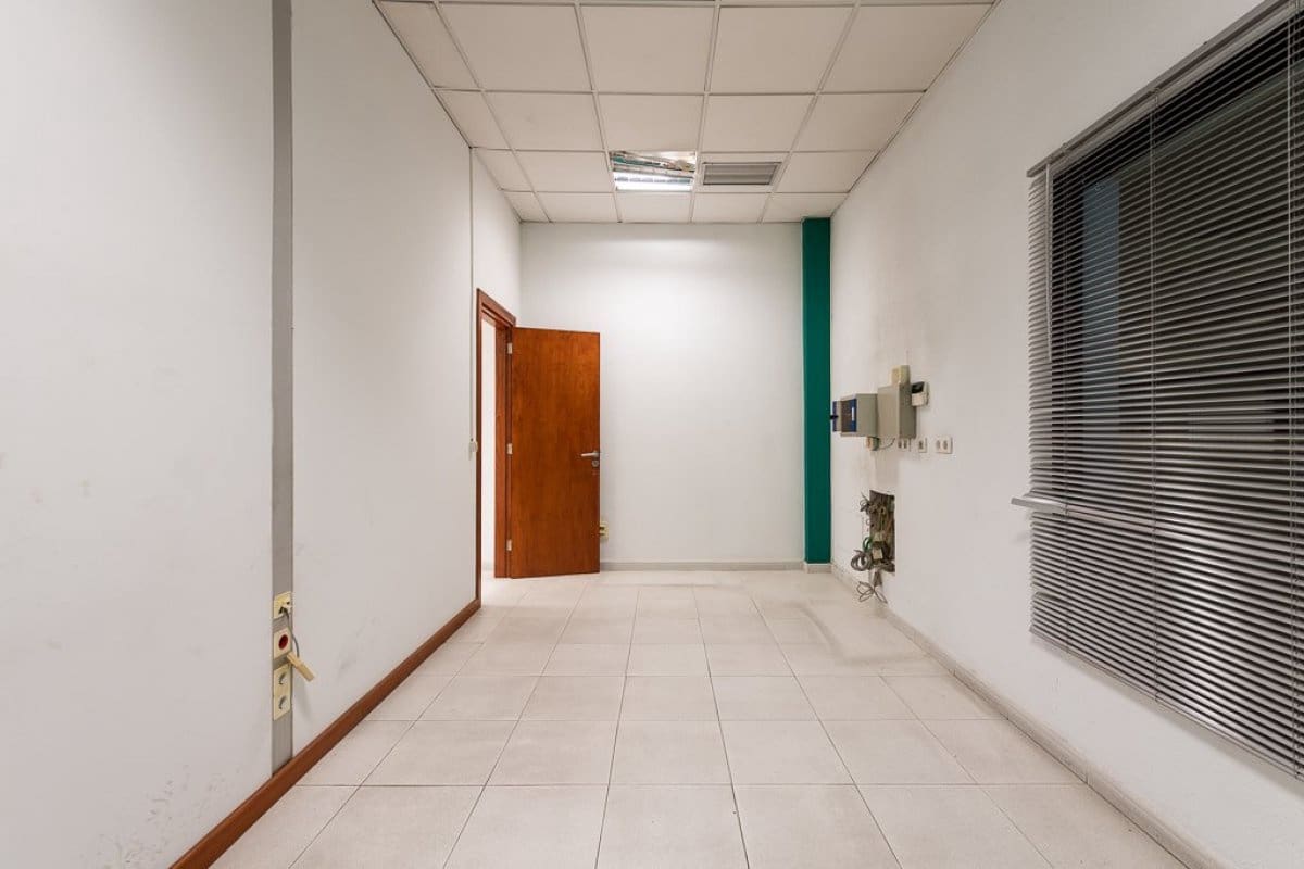 Biuro na sprzedaż w Las Palmas de Gran Canaria - 250 000 € (Ref: 8999628)