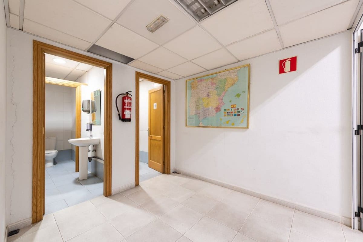 Biuro na sprzedaż w Las Palmas de Gran Canaria - 250 000 € (Ref: 8999628)