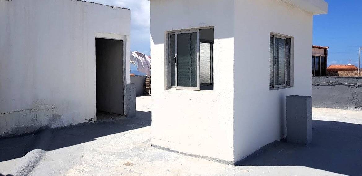 5 soveværelse Finca/Landehus til salg i El Salobre med garage - € 350.000 (Ref: 9015107)