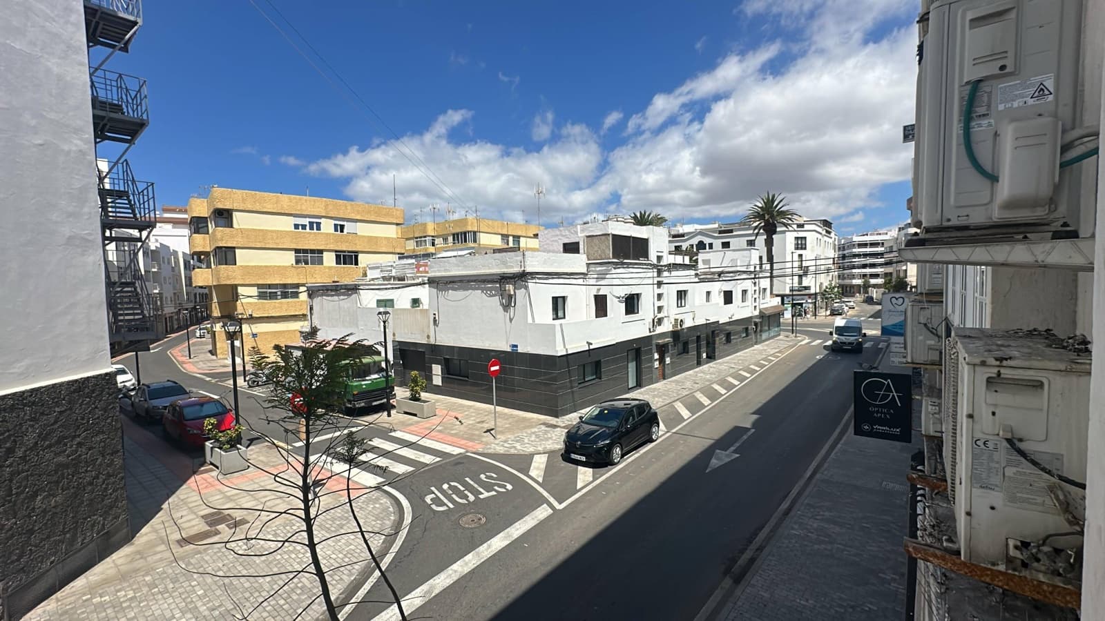 Kontor til leje i Arrecife - € 600 (Ref: 9026785)