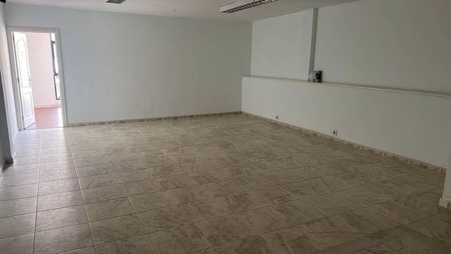 Office for rent in Arrecife - € 600 (Ref: 9026785)