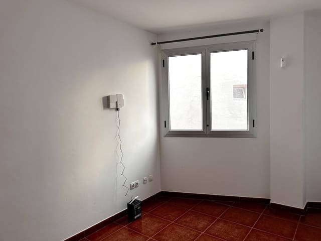 2 chambre Appartement à vendre à Arucas avec garage - 132 000 € (Ref: 9036565)