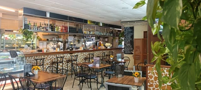 Kommersiell til salgs i La Salle, Santa Cruz de Tenerife - € 90 000 (Ref: 9036569)